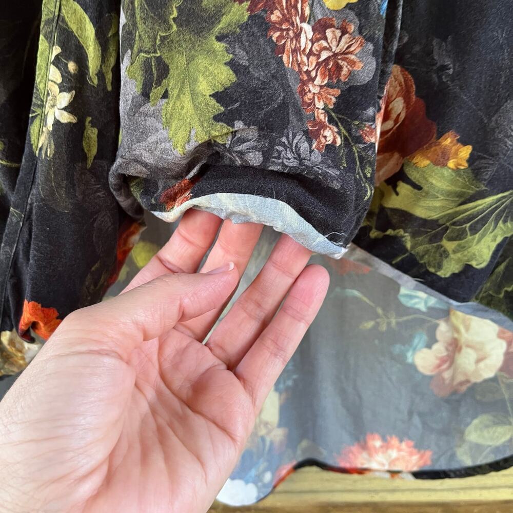 The Odells Women's Black Floral Long Sleeve Hi Low Top Size L - Picture 5 of 7